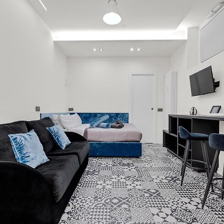 Апартаменты Pab60 -Crescenzago-Luxury Blue House Милан Экстерьер фото